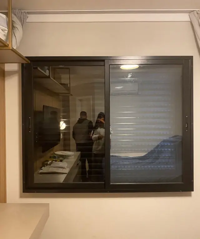 Janela de correr em dormitório